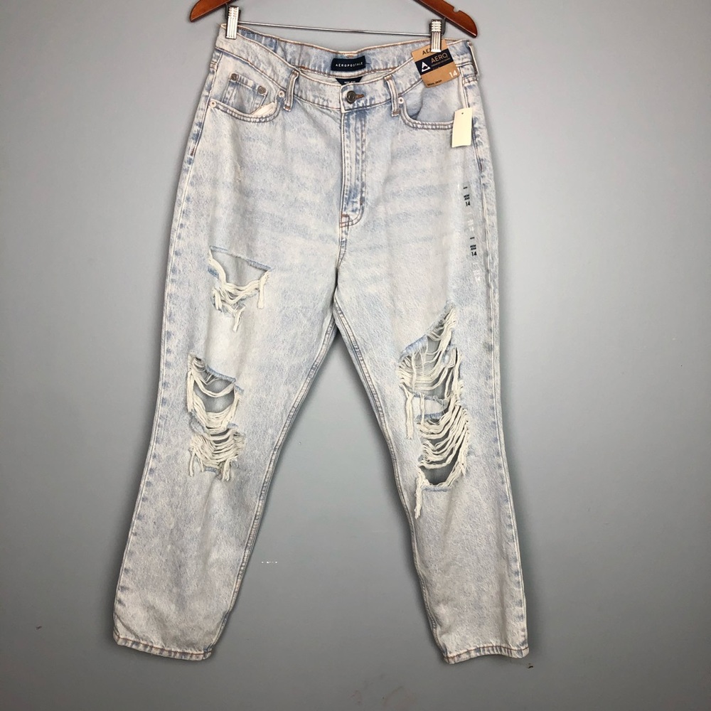 AEREOPOSTALE MOM JEANS high rise distressed size 14 no stretch light blue NWT